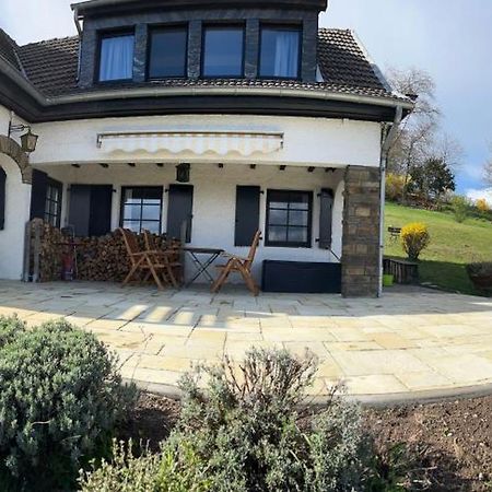 Eifel Landhaus Panoramablick Unter Der Burg Olbrueck Mit Sauna Hottub Grosser Terrasse Und Garten Ideal Fuer Familien نيدِردورنباخ المظهر الخارجي الصورة