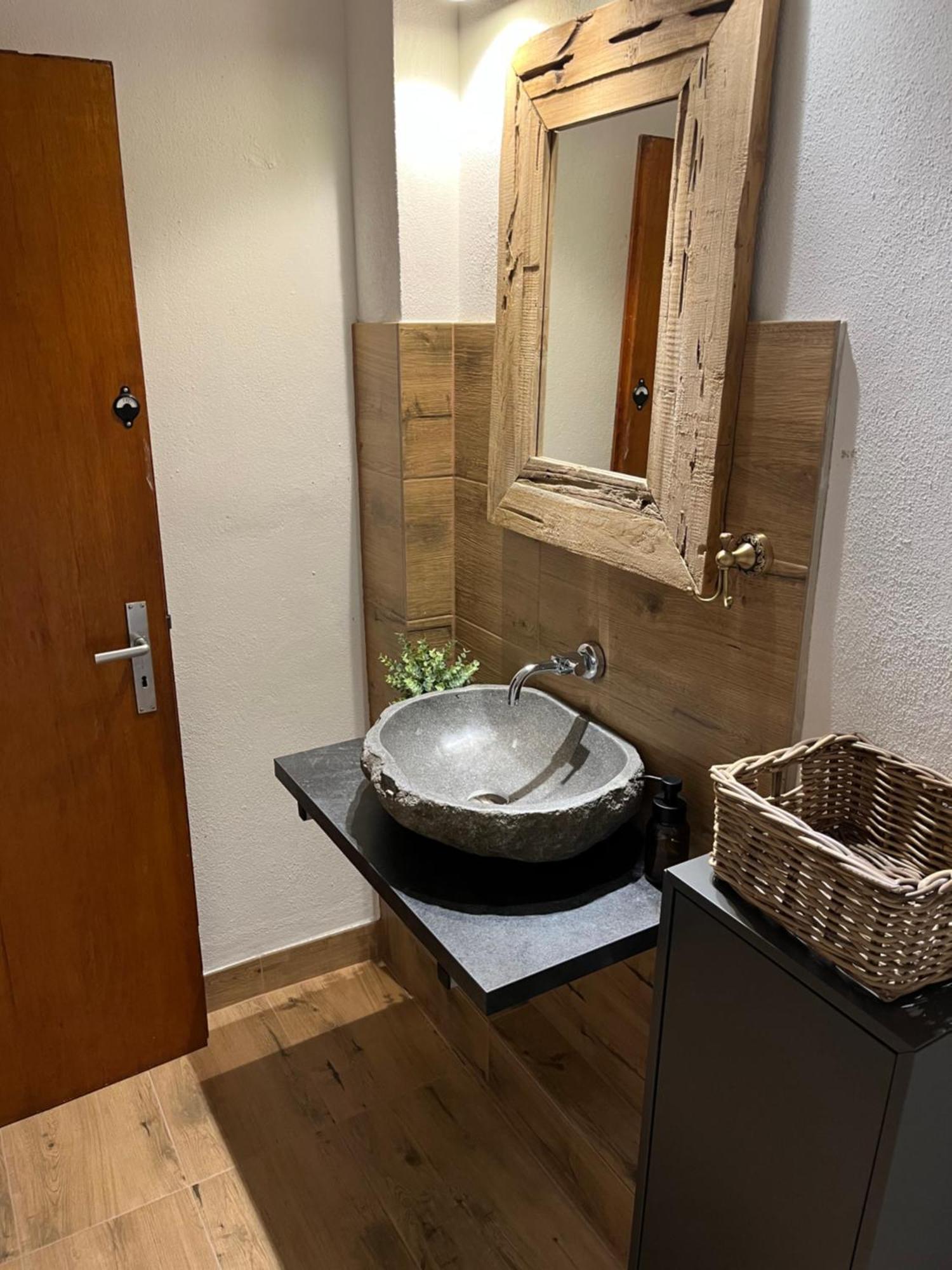Eifel Landhaus Panoramablick Unter Der Burg Olbrueck Mit Sauna Hottub Grosser Terrasse Und Garten Ideal Fuer Familien نيدِردورنباخ المظهر الخارجي الصورة